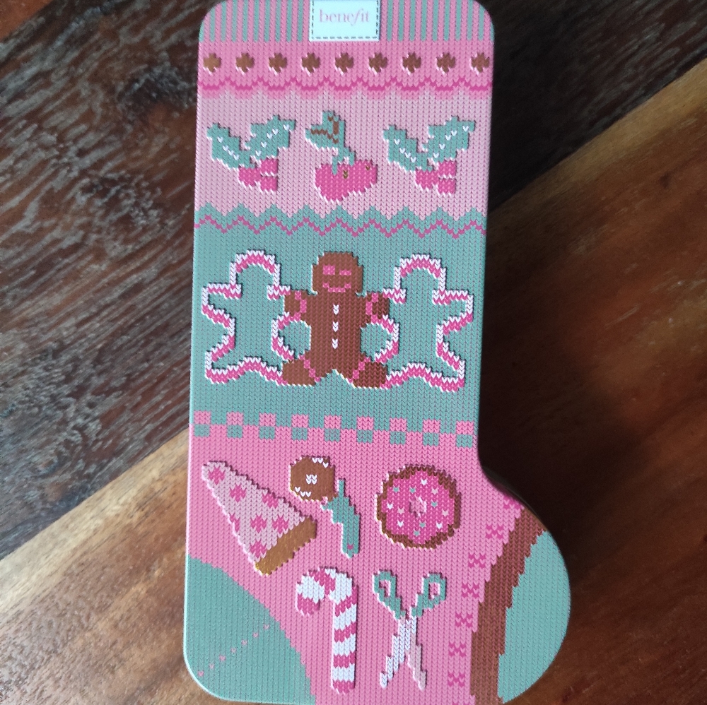 Benefit metal Christmas gift box